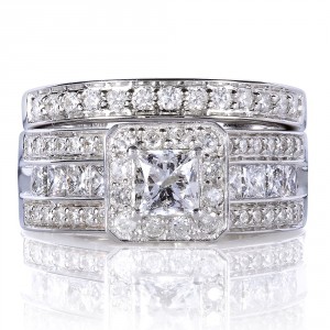 Gold 1 5/8ct TDW Princess-cut Halo Diamond Bridal Set - Handcrafted By Name My Rings™