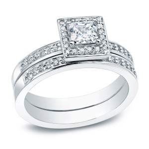 Platinum 1/2ct TDW Certified Princess-cut Diamond Halo Bridal Ring Set - Handcrafted By Name My Rings™