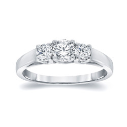 Platinum 1ct TDW Round Diamond 3-Stone Engagement Ring - Handcrafted By Name My Rings™