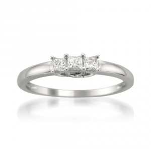 White Gold 1/4ct TDW Three Stone Princess Cut Diamond Ring - Handcrafted By Name My Rings™