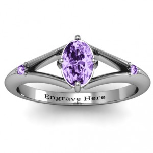 Personalised Oval Split Shank Accent Ring - Handcrafted By Name My Rings™