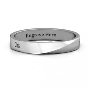 Personalised Ridge Diagonal Peak Women's Ring - Handcrafted By Name My Rings™
