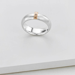 Personalised Cognac Diamond Linear Ring - Handcrafted By Name My Rings™
