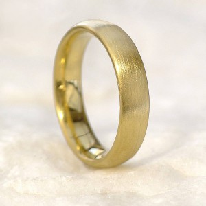 Personalised Mens Comfort Fit Wedding Band - Handcrafted By Name My Rings™